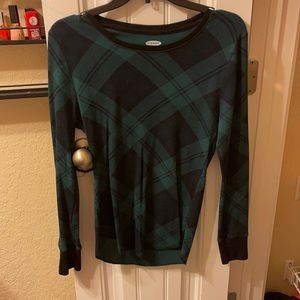 Size medium long sleeve T-shirt plaid in design